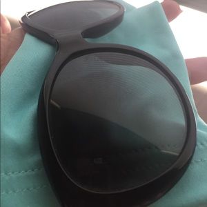 More pics of Tiffany & Co. sunglasses 🕶
